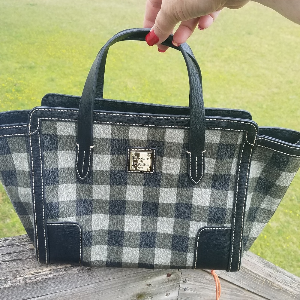 Dooney and Bourke Tucker Purse
